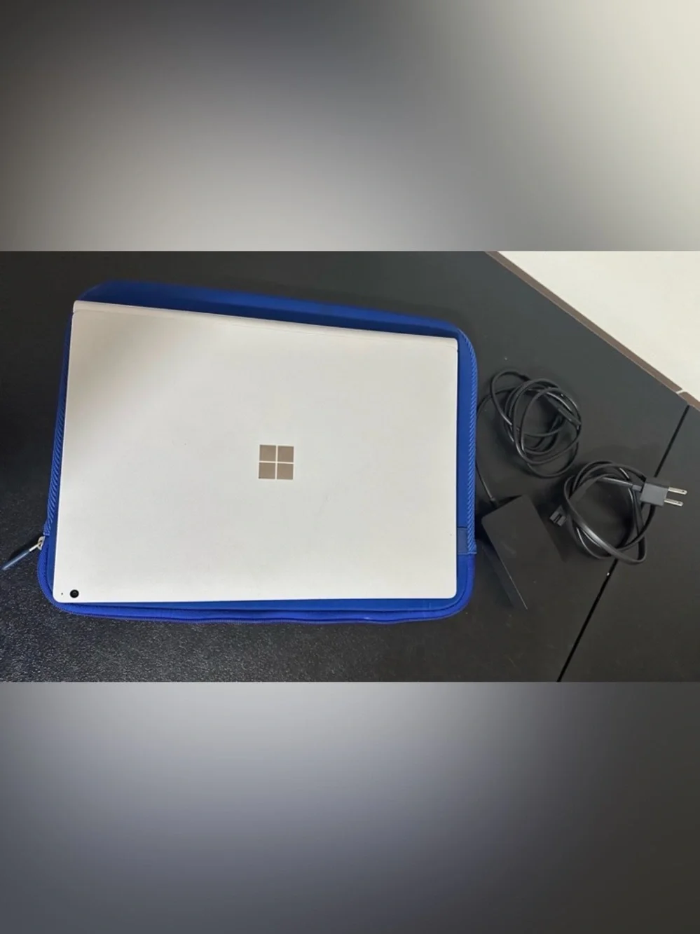 Microsoft - Surface Book 2 - 15